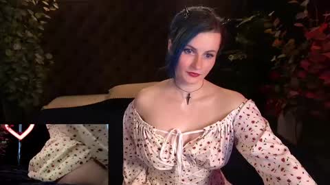 Snapshot of alisagrace chatting on May 13, 1:08 pm alisagrace online show from May 13, 1:08 pm