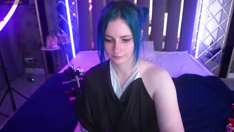 Snapshot of alisagrace chatting on June 15, 7:10 am alisagrace online show from June 15, 7:10 am