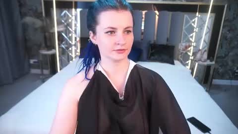 Snapshot of alisagrace chatting on August 5, 1:14 pm alisagrace online show from August 5, 1:14 pm