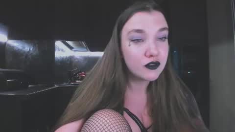 Snapshot of alisaxfox chatting on July 2, 10:10 am Alisa online show from July 2, 10:10 am