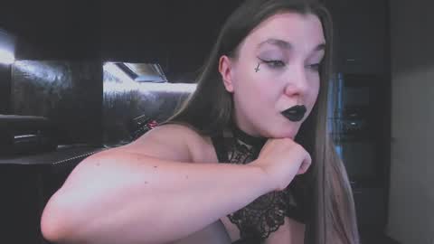 Snapshot of alisaxfox chatting on July 10, 10:29 am Alisa online show from July 10, 10:29 am