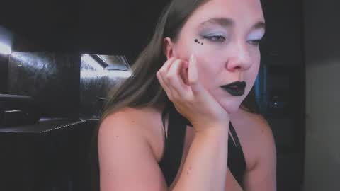 Snapshot of alisaxfox chatting on July 16, 10:10 am Alisa online show from July 16, 10:10 am