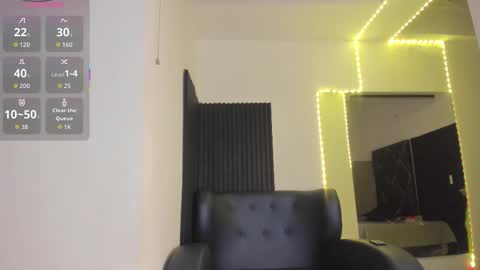 alise_mason online show from November 28, 9:17 pm