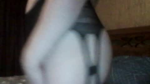 Snapshot of alise_nice chatting on July 5, 1:18 pm alise_nice online show from July 5, 1:18 pm