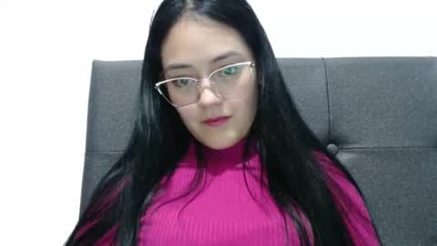 Snapshot of alisha_9997 chatting on October 8, 10:40 pm alisha_9997 online show from October 8, 10:40 pm