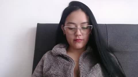 Snapshot of alisha_9997 chatting on February 4, 2:01 pm alisha_9997 online show from February 4, 2:01 pm