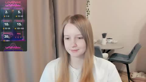 Alya online show from September 18, 4:42 pm