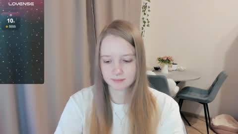 Alya online show from December 17, 1:06 pm