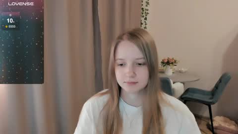 Snapshot of alisha_ley chatting on May 13, 7:55 pm Alya online show from May 13, 7:55 pm