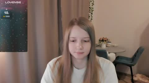 Snapshot of alisha_ley chatting on May 19, 2:29 am Alya online show from May 19, 2:29 am