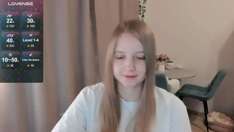 Snapshot of alisha_ley chatting on May 27, 1:02 am Alya online show from May 27, 1:02 am