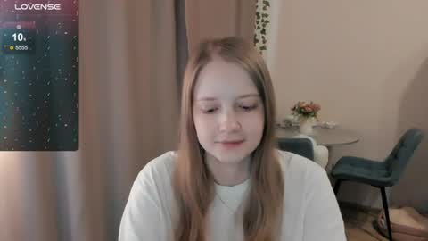Snapshot of alisha_ley chatting on June 19, 11:36 am Alya online show from June 19, 11:36 am