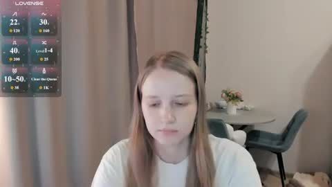 Snapshot of alisha_ley chatting on July 12, 9:39 pm Alya online show from July 12, 9:39 pm