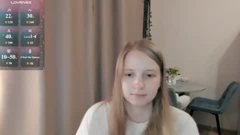 Snapshot of alisha_ley chatting on July 13, 10:56 pm Alya online show from July 13, 10:56 pm