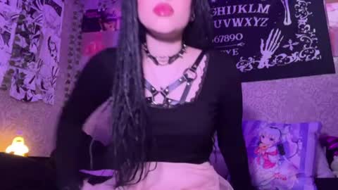 alisha_sky_ online show from May 25, 8:31 am
