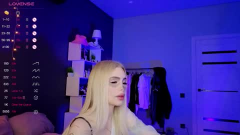 Alisha online show from October 30, 12:50 pm