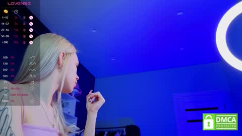 Alisha online show from March 11, 2:56 pm