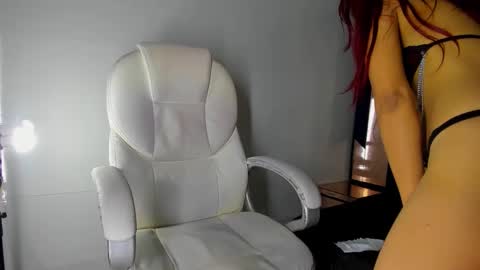 alishaevans_rs online show from September 14, 9:36 pm