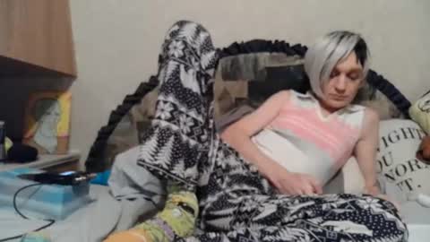 Snapshot of alishaluv chatting on October 10, 3:27 am Alisha online show from October 10, 3:27 am