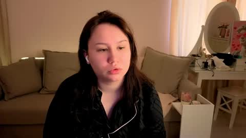 Alisia online show from May 3, 5:02 am