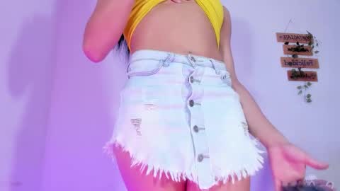 Snapshot of alisiacollinsss chatting on November 26, 3:51 am Alisia online show from November 26, 3:51 am