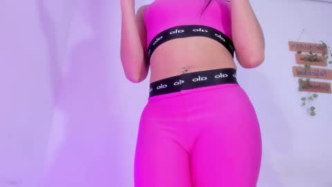 Snapshot of alisiacollinsss chatting on November 30, 9:02 am Alisia online show from November 30, 9:02 am