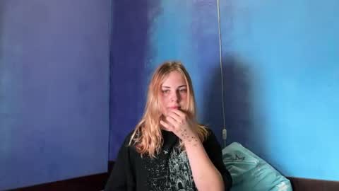 Alisa online show from August 4, 7:44 am