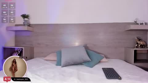 Snapshot of alison222_ chatting on March 4, 8:27 pm A L I S O N online show from March 4, 8:27 pm