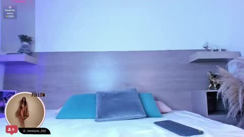 Snapshot of alison222_ chatting on March 6, 8:05 pm A L I S O N online show from March 6, 8:05 pm