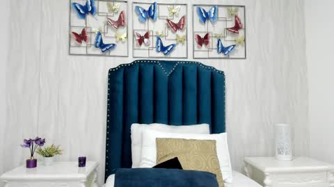 Alison online show from October 6, 8:17 pm