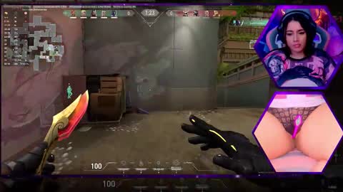 Snapshot of alison_gamer chatting on October 20, 6:19 pm Alison online show from October 20, 6:19 pm