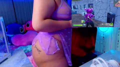 Snapshot of alison_gamer chatting on November 30, 4:55 pm Alison online show from November 30, 4:55 pm