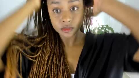 Snapshot of alison_ker chatting on September 30, 7:24 am Sofias house online show from September 30, 7:24 am