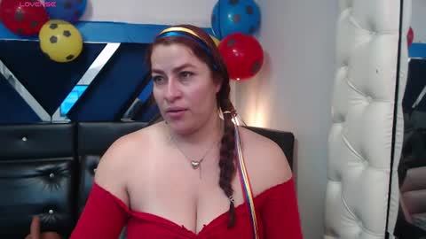 Snapshot of alison_marr chatting on July 7, 7:29 pm alison_marr online show from July 7, 7:29 pm