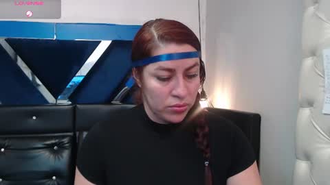 Snapshot of alison_marr chatting on July 18, 7:39 pm alison_marr online show from July 18, 7:39 pm