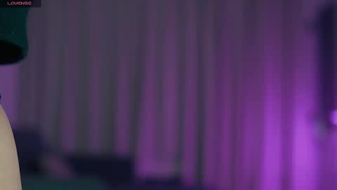 Alison  online show from October 9, 9:29 am