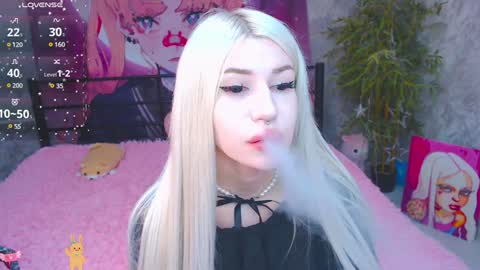 Snapshot of alison_moonlight chatting on January 19, 9:13 pm Alison online show from January 19, 9:13 pm