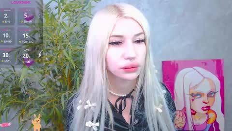 Snapshot of alison_moonlight chatting on March 9, 2:39 am Alison online show from March 9, 2:39 am