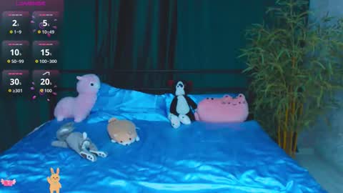 Snapshot of alison_moonlight chatting on September 12, 10:21 pm Alison online show from September 12, 10:21 pm