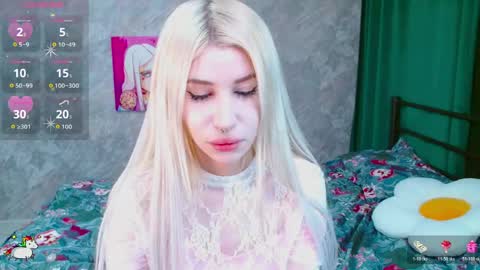 Snapshot of alison_moonlight chatting on April 14, 9:48 am Alison online show from April 14, 9:48 am