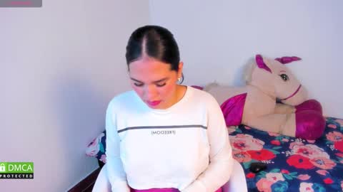 Alison cruz online show from March 17, 11:57 am