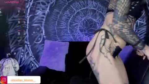 alison_wynter online show from June 25, 3:17 am