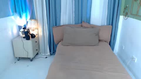 hotty online show from May 30, 5:59 am