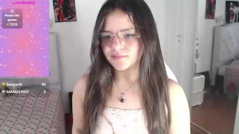 Snapshot of alissa_morrison chatting on November 28, 6:32 pm alissa_morrison online show from November 28, 6:32 pm