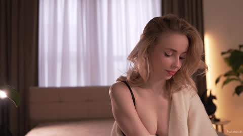 Snapshot of alissa_wxw chatting on November 9, 8:12 am Alissa online show from November 9, 8:12 am