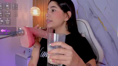 Alissa owens online show from April 25, 1:41 pm