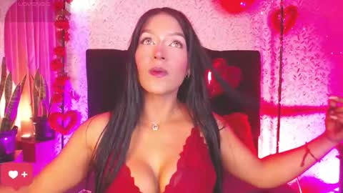 Snapshot of alisse_laurent chatting on February 16, 3:24 am alisse online show from February 16, 3:24 am