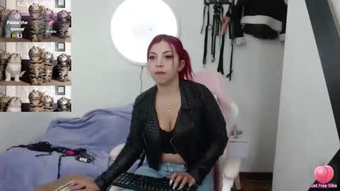 Snapshot of alissia_kent99 chatting on February 3, 1:30 pm Alissia online show from February 3, 1:30 pm