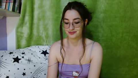 Ali  online show from December 21, 12:07 am