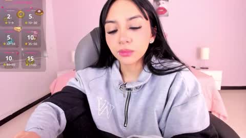 alisson__cortez online show from March 4, 12:33 pm